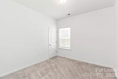 725 N McFarland Street, Gastonia, NC 28054 - Photo 8