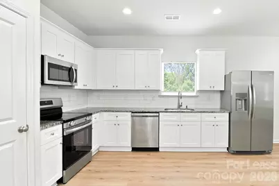 725 N McFarland Street, Gastonia, NC 28054 - Photo 4