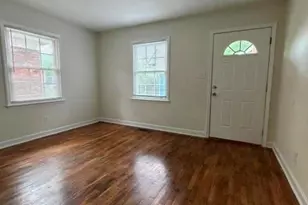 323 Lakewood Ave, Charlotte, NC 28208 - Photo 2