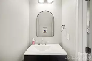 5705 Mossdale Ln, Charlotte, NC 28278 - Photo 22