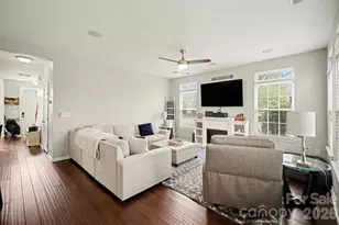 5705 Mossdale Ln, Charlotte, NC 28278 - Photo 12