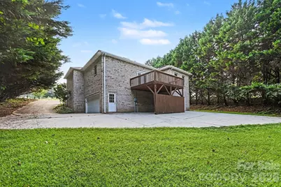 1703 Running Deer Drive NW, Conover, NC 28613 - Photo 16
