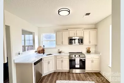 6111 Country Walk Drive, Charlotte, NC 28212 - Photo 6
