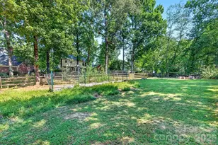 2036 Kilkenney Hill Rd, Matthews, NC 28105 - Photo 40