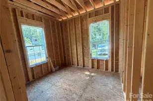 207 Mauney St, Mount Holly, NC 28120 - Photo 8