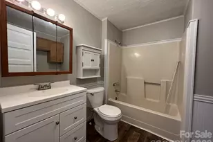 142 E Catawba Ave, Mount Holly, NC 28120 - Photo 8