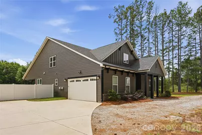 322 Shinnville Road, Mooresville, NC 28115 - Photo 2