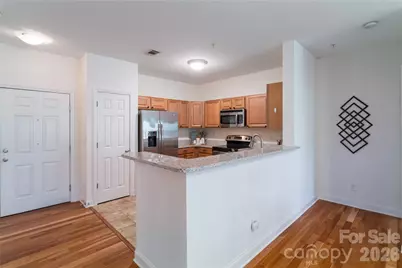 1000 E Woodlawn Road #217, Charlotte, NC 28209 - Photo 6