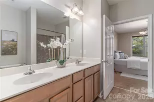 1000 E Woodlawn Rd, Charlotte, NC 28209 - Photo 14