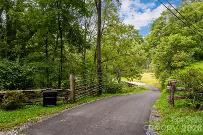 947 Hwy 226 Highway N, Bakersville, NC 28705 - Photo 2