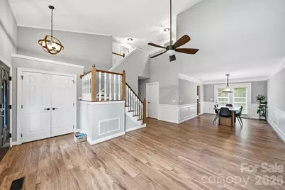 3801 Melshire Lane, Charlotte, NC 28269 - Photo 6