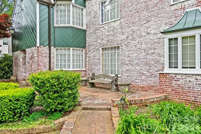 1858 Queens Road W, Charlotte, NC 28207 - Photo 6