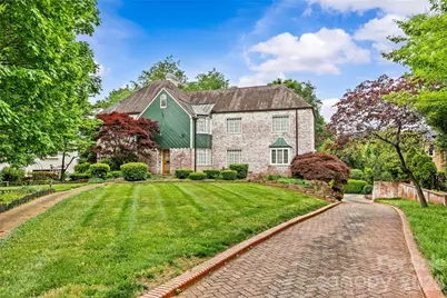 1858 Queens Road W, Charlotte, NC 28207 - Photo 2