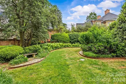 1858 Queens Road W, Charlotte, NC 28207 - Photo 14