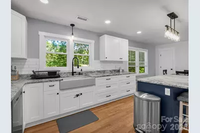 3208 Florida Drive, Hendersonville, NC 28792 - Photo 10