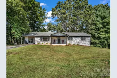 3208 Florida Drive, Hendersonville, NC 28792 - Photo 1