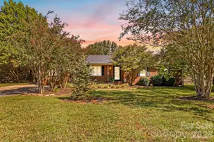 230 E Old Farm Rd, Salisbury, NC 28146 - Photo 2