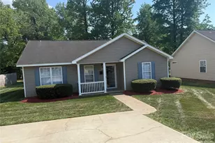551 Porter St, Charlotte, NC 28208 - Photo 2