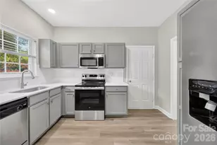 11701 Kilpatrick Ln, Charlotte, NC 28277 - Photo 12