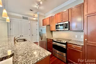 2810 Selwyn Ave, Charlotte, NC 28209 - Photo 14