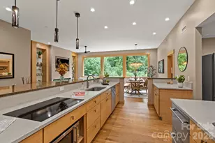 36 Ravenwood Dr, Fletcher, NC 28732 - Photo 10