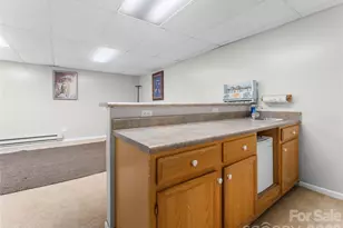 121 Churchill Downs Dr, Fairview, NC 28730 - Photo 32