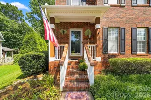 104 Oak Grove Ct, Fort Mill, SC 29715 - Photo 4