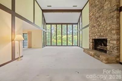 955 19th Avenue NW, Hickory, NC 28601 - Photo 6