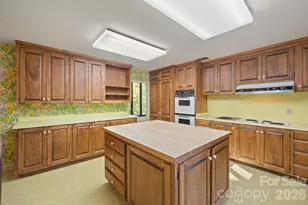 955 19th Ave NW, Hickory, NC 28601 - Photo 14