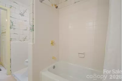 955 19th Avenue NW, Hickory, NC 28601 - Photo 26