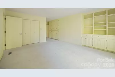 955 19th Avenue NW, Hickory, NC 28601 - Photo 20