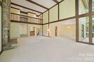 955 19th Avenue NW, Hickory, NC 28601 - Photo 8