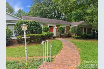 12 Legendary Road, Hendersonville, NC 28739 - Photo 2