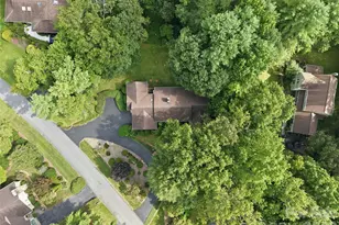 12 Legendary Rd, Hendersonville, NC 28739 - Photo 6