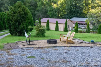 2437 S Rosedale Drive, Lenoir, NC 28630 - Photo 22