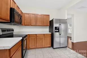 9107 Newfield St, Charlotte, NC 28216 - Photo 14