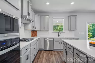 14024 Fairy Tale Court, Huntersville, NC 28078 - Photo 4