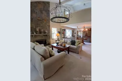 304 Red Oak Drive, Hendersonville, NC 28791 - Photo 20
