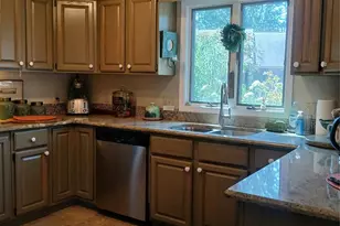 304 Red Oak Dr, Hendersonville, NC 28791 - Photo 16