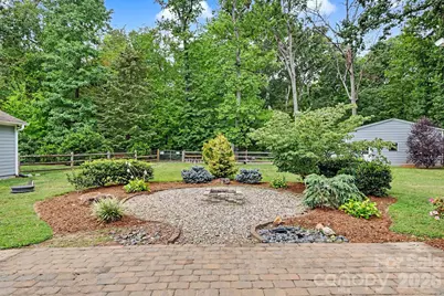 3201 Fairforest Drive, Matthews, NC 28104 - Photo 6