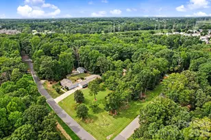 3201 Fairforest Dr, Matthews, NC 28104 - Photo 10