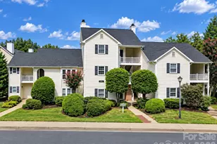 3208 Selwyn Farms Ln, Charlotte, NC 28209 - Photo 2