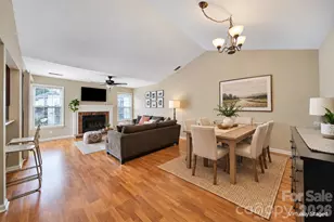 3208 Selwyn Farms Ln, Charlotte, NC 28209 - Photo 6
