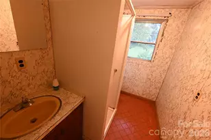 105 Owens Ave NE, Drexel, NC 28690 - Photo 32