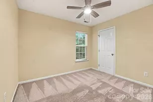 12806 English Walnut Ln, Charlotte, NC 28215 - Photo 22