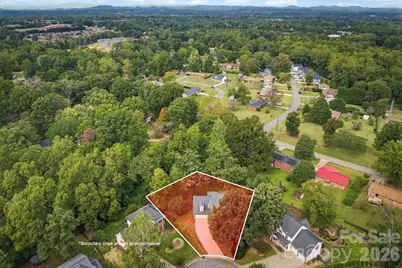 2183 13th Street Court NE, Hickory, NC 28601 - Photo 2