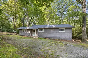 7036 Rhododendron Dr, Newland, NC 28657 - Photo 4