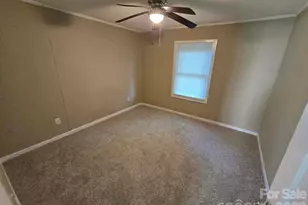 1404 Rosewood Ln, Gastonia, NC 28052 - Photo 6