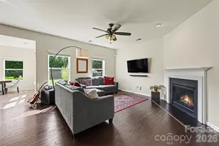 6918 Barefoot Forest Dr, Charlotte, NC 28269 - Photo 4