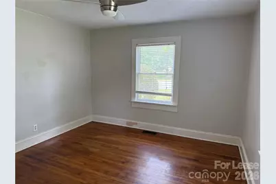1117 13th Avenue NW, Hickory, NC 28601 - Photo 18